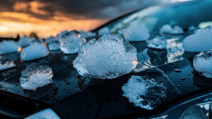 Manche : vigilance orange orages, 637 éclairs et grêlons jusqu'à 5 cm