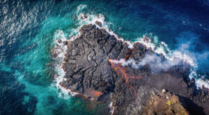 Piton de la Fournaise : l'enclos partiellement rouvert en phase de vigilance