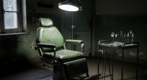Procès du &lsquo;dentiste-boucher&rsquo; de Lozère : 45 victimes et 330 000 € d&rsquo;escroquerie à la Sécu