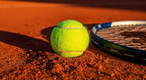 Roland-Garros 2026 : à 17 ans, Moïse Kouamé signe l&rsquo;une des victoires les plus précoces de l&rsquo;histoire
