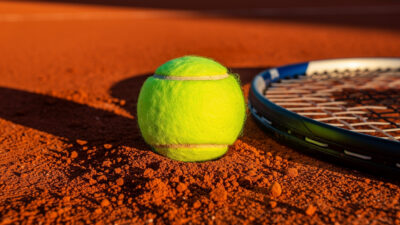 Roland-Garros 2026 : à 17 ans, Moïse Kouamé signe l'une des victoires les plus précoces de l'histoire