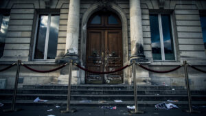 Saint-Denis : Fally Ipupa annule sa venue à la mairie, la ville dénonce des pressions politiques