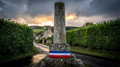 Saint-Étienne-l&rsquo;Allier : hommage du sous-préfet de Bernay au maquis Surcouf