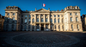 Saint-Lô : près de 300 maires reçus en préfecture pour une journée d'échanges