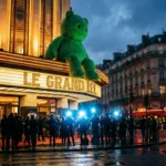 Star Wars revient au cinéma : burgers Grogu, pop-up Paris et un Disney qui croise les doigts
