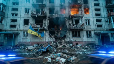 Ukraine : 28 morts en 24 heures, la trêve de Kiev violée dès la première nuit