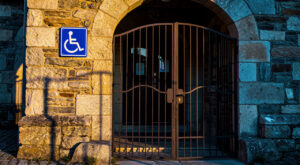 Vic-en-Bigorre : le préfet en visite pour l&rsquo;accessibilité des personnes handicapées