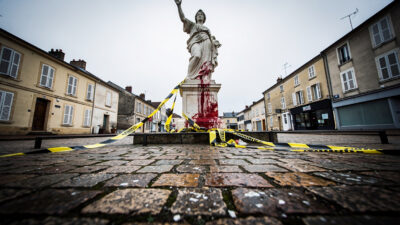 Vienne : deux militantes relaxées après un rassemblement devant le tribunal