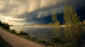 Vigilance jaune orages en Maine-et-Loire dès 14h ce 27 mai : fortes pluies, vent et grêle possibles