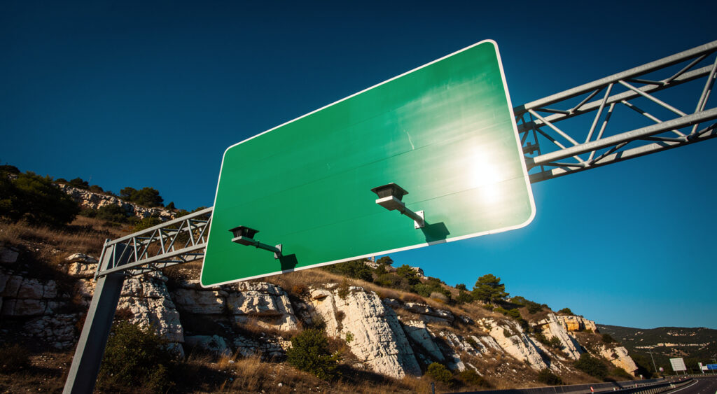 Accident grave sur l'A8 à Pourcieux : un conducteur héliporté à Toulon