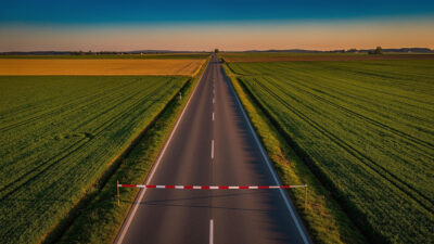 Accident sur la D430 à Pulversheim : trois véhicules impliqués, route coupée dimanche