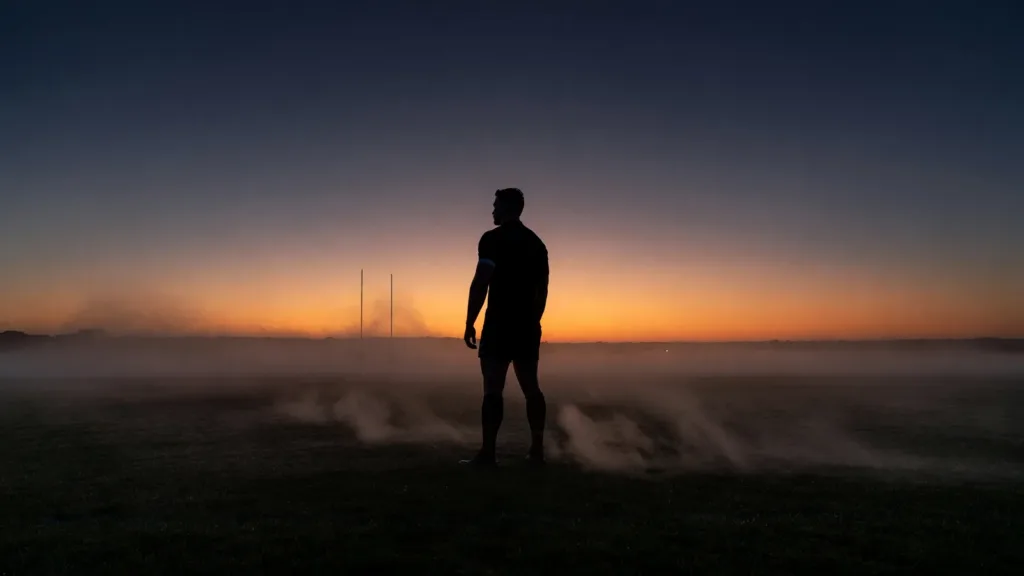All Blacks : Dave Rennie dévoile un groupe de 34 joueurs pour l'été, Ardie Savea capitaine