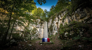 Arcenant : 95 résistants honorés au 82e anniversaire du maquis, le sous-préfet de Beaune préside