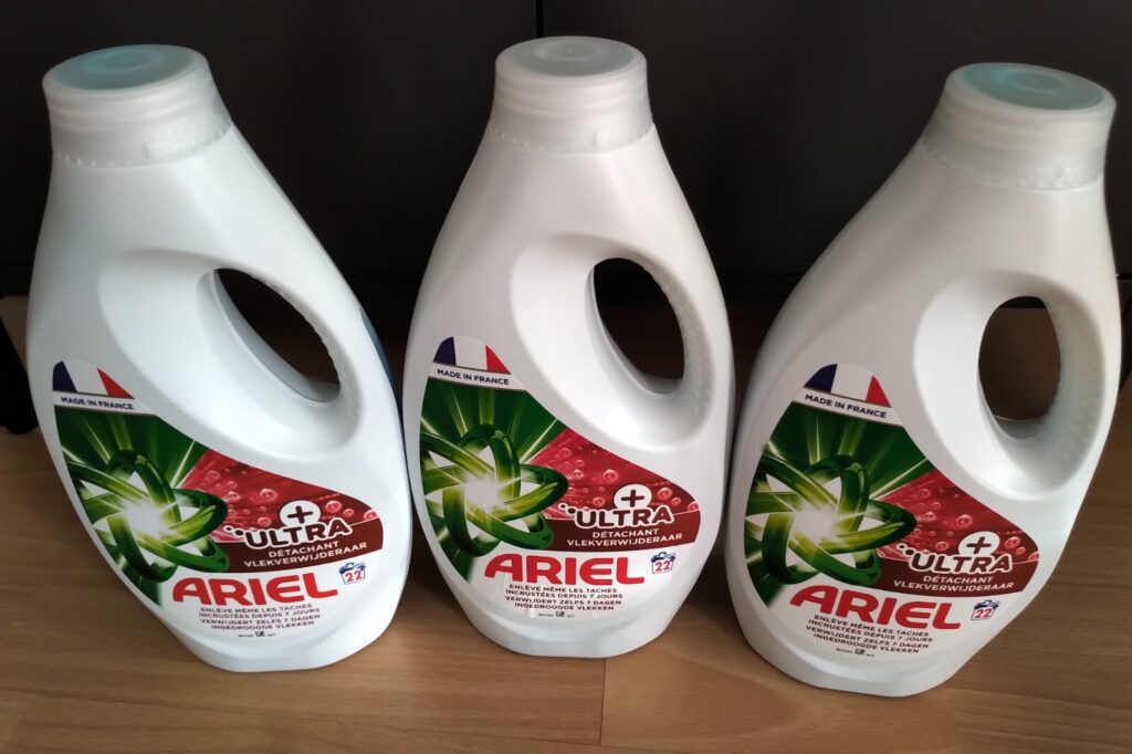 Ariel Lessive Liquide Ultra Détachant