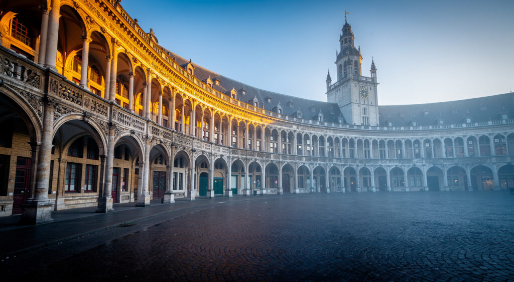 Arras : 4e édition d&rsquo;« Osons l&rsquo;uniforme » sur la Grand&rsquo;Place pour orienter les jeunes