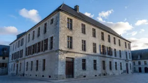 Aurillac : l'experte d'Affaire conclue Enora Alix a proposé des expertises gratuites à l'Hôtel des Carmes