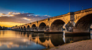 Bayonne : fin des drapeaux internationaux sur le pont Saint-Esprit après la polémique Israël-Palestine
