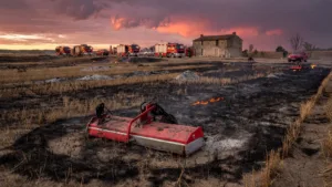 Belpech : un feu de culture détruit 20 hectares, quatre habitations épargnées