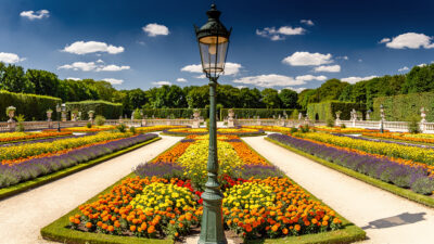 Caen : 14 jardins d&rsquo;été 2026 conçus et entretenus à 100 % par les agents municipaux
