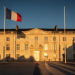 Caen : Emma Fourreau (LFI) dénonce le refus du maire de hisser le drapeau arc-en-ciel