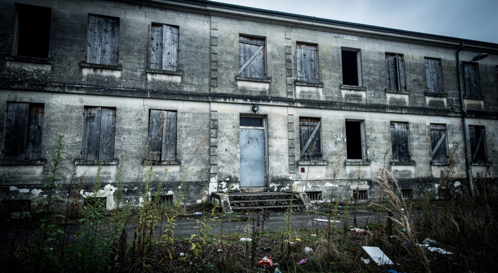 Caen : expulsion d'un squat dans l'ancienne maison d'arrêt, vingt personnes dont huit enfants évacuées
