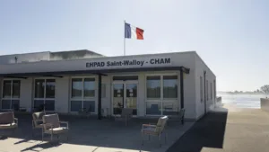 Canicule à Montreuil-sur-Mer : la sous-préfète inspecte l&rsquo;EHPAD Saint-Walloy