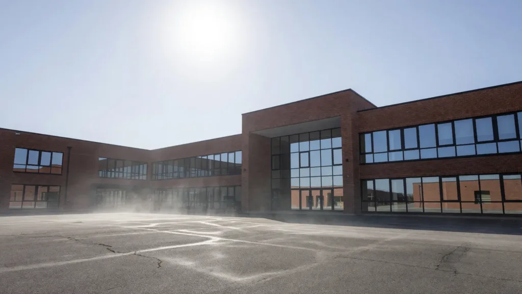 Canicule à Vernon : les écoles restent ouvertes lundi 22 juin, aménagements à la maternelle République
