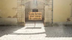 Canicule dans les écoles en Dordogne : Serge Muller interpelle le ministre