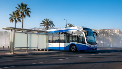 Cannes inaugure 14 bus hydrogène Palm Express, première station PACA à 12 M€