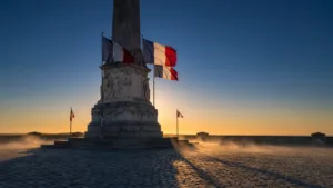 Cérémonie du 18 juin à Auch : le préfet Alain Castanier préside le 86e anniversaire de l&rsquo;Appel du général de Gaulle