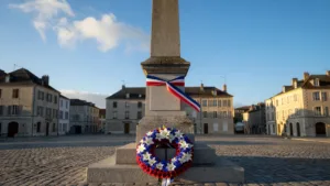 Cérémonie du 18 Juin à La Roche-sur-Yon : hommage en présence du préfet