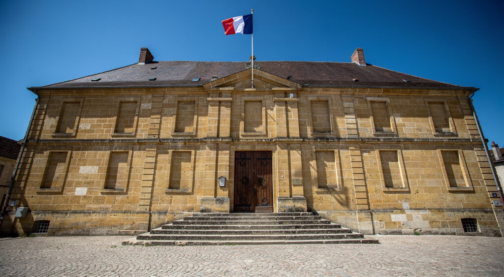 Chalon-sur-Saône : mariage annulé, 560 € de frais exigés après le chaos du cortège