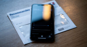 Chartres : la mairie réclame l&rsquo;iPhone 17 Pro Max à l&rsquo;ancien maire Jean-Pierre Gorges