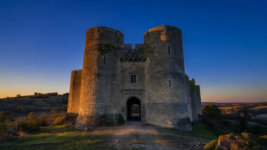 Château de Boussac : mise en lumière et cinéma en plein air pour l'été 2026