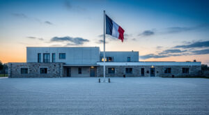 Châteaulin : 177 élèves-gendarmes et 59 maires face aux défis de la sécurité locale
