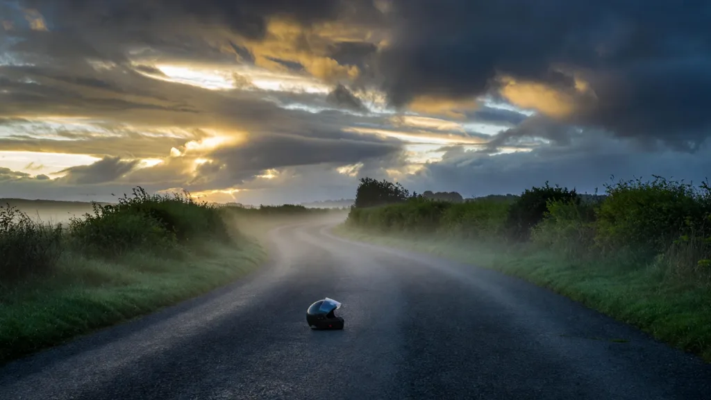 Côtes-d’Armor : un motard de 26 ans décède dans une collision à Bobital