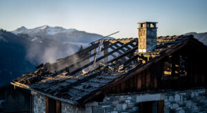 Crest-Voland : incendie nocturne d&rsquo;un pavillon, la toiture en feu vers 3h