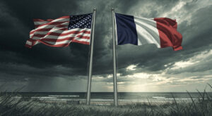 D-Day 82 : Pete Hegseth atterrit à Caen, accueilli par le sous-préfet de Lisieux