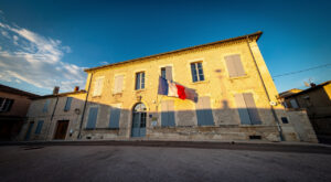 Drôme : la Gendarmerie diffuse une affiche sur les numéros d&rsquo;urgence