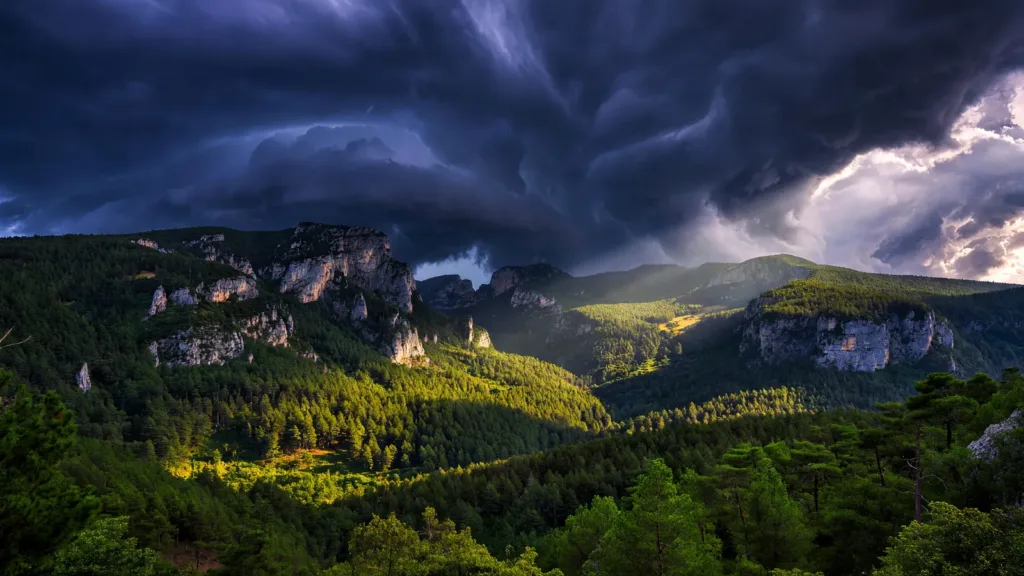 Drôme : vigilance jaune orages sur les reliefs de l'Est ce mardi après-midi