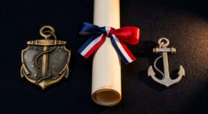 Épinal : cérémonie place Foch pour les 400 ans de la Marine, diplômes remis aux stagiaires PMM