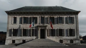 Épinal : le préfet Blaise Gourtay reçoit la consule générale du Maroc pour le Grand Est