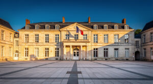 Évreux : Guy Lefrand suspend sa DGS mutualisée Émilie Guilbert pour manquements graves