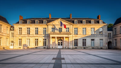 Évreux : Guy Lefrand suspend sa DGS mutualisée Émilie Guilbert pour manquements graves