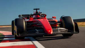Ferrari retrouve des ailes à Barcelone : Hamilton offre la 250e victoire au moteur Ferrari