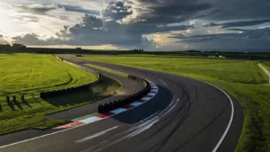 GP d&rsquo;Autriche : Russell arrache la pole dans le chaos des drapeaux jaunes