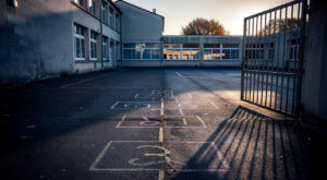 Grenoble : l&rsquo;école Anatole France paralysée, tous les enseignants en arrêt après la fusillade du 26 mai