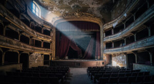 Guéret : le théâtre à l&rsquo;italienne fermé depuis 42 ans attend l&rsquo;expert décisif