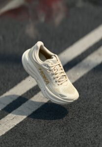 Hoka Bondi 9