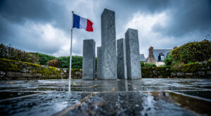 Hôpital-Camfrout : le sous-préfet Setbon préside la cérémonie d&rsquo;hommage aux morts d&rsquo;Indochine